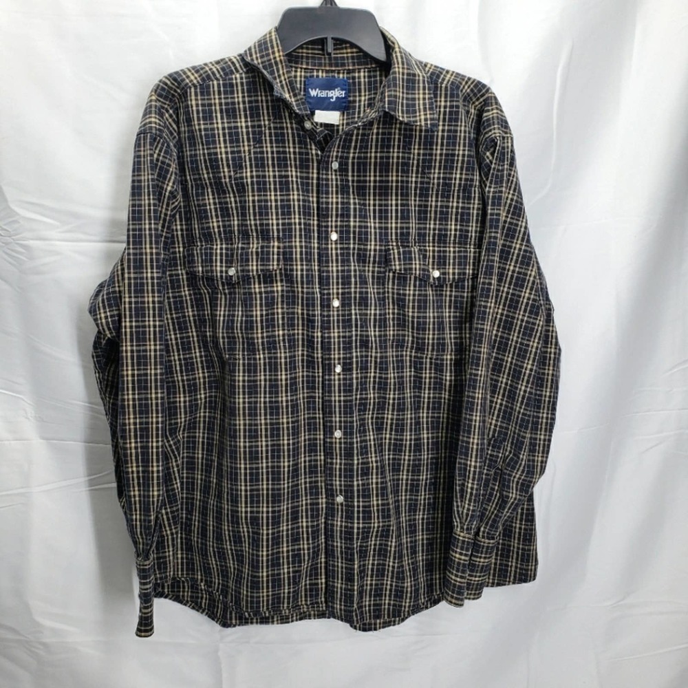 Wrangler vintage pearl snap plaid long sleeve M